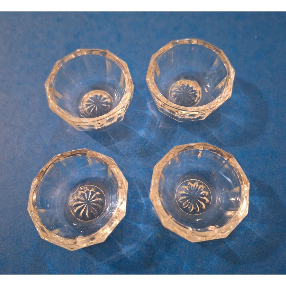 Vintage Salt Cellars Set Of 4 Clear Glass Cups Bowls Starburst Design